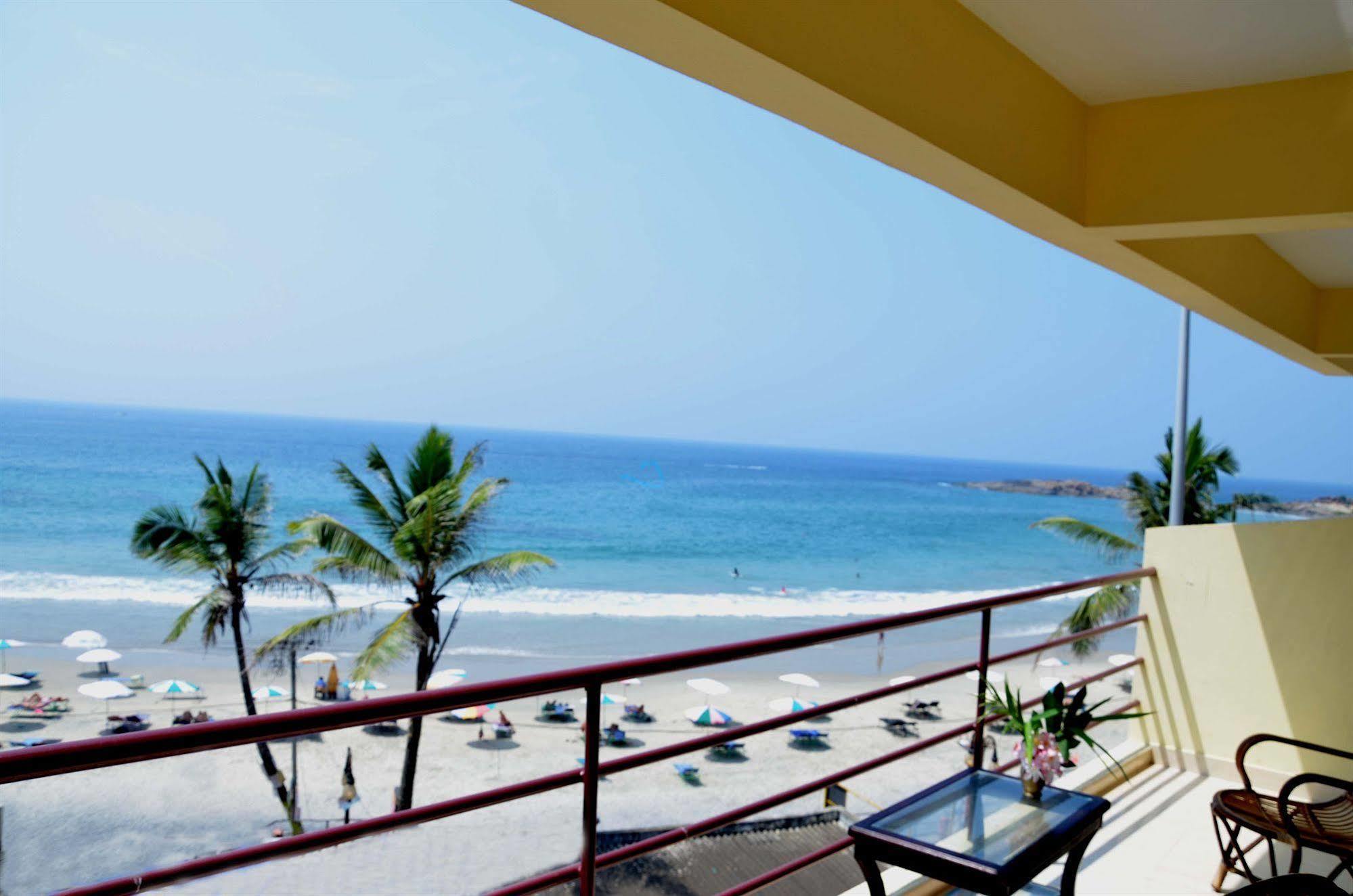 The Ocean Park Beach Resort Ковалам Екстериор снимка