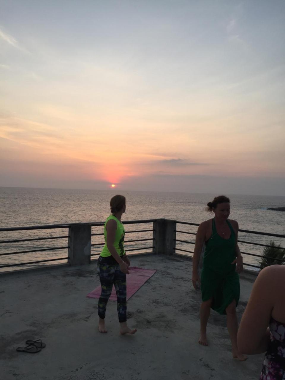 The Ocean Park Beach Resort Ковалам Екстериор снимка